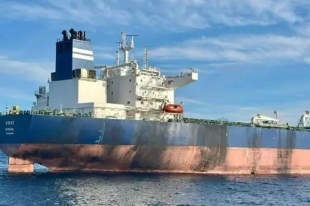 "Virat" Türkiyə sahilinə aparılır: limana bu tarixdə çatacaq