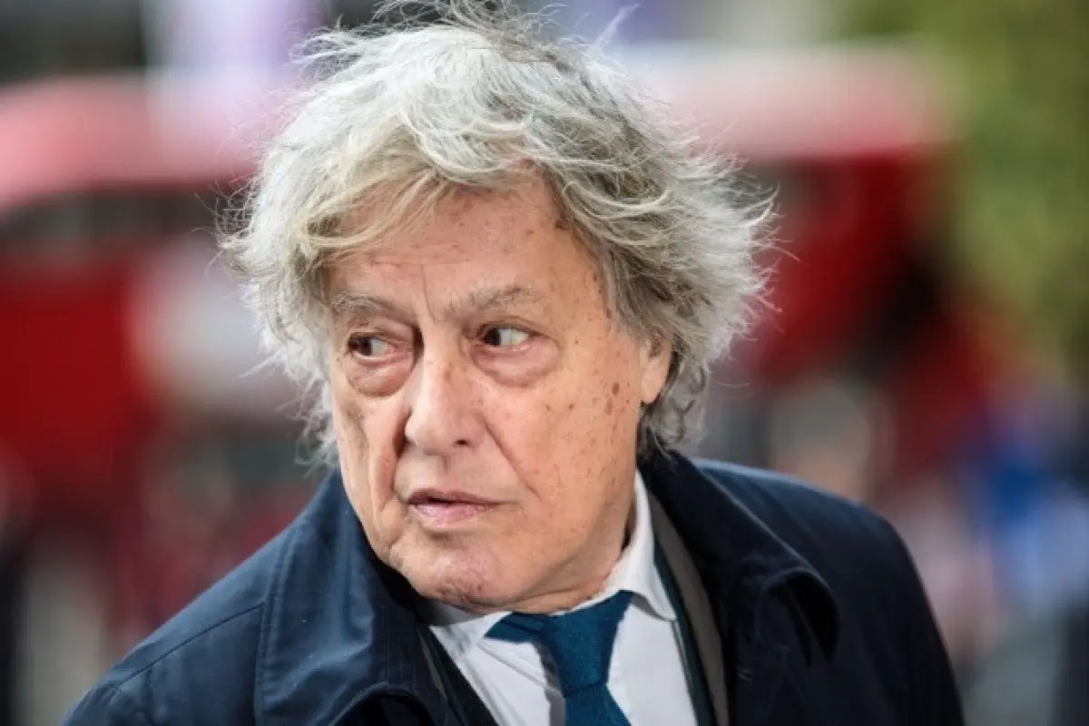 Dünya şöhrətli dramaturq vəfat etdi