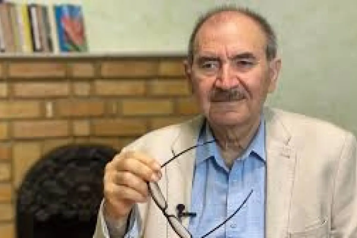 Cəmil Həsənli Azərbaycandan qaçmaq istəyib, həyat yoldaşı isə ölkəni tərk edib