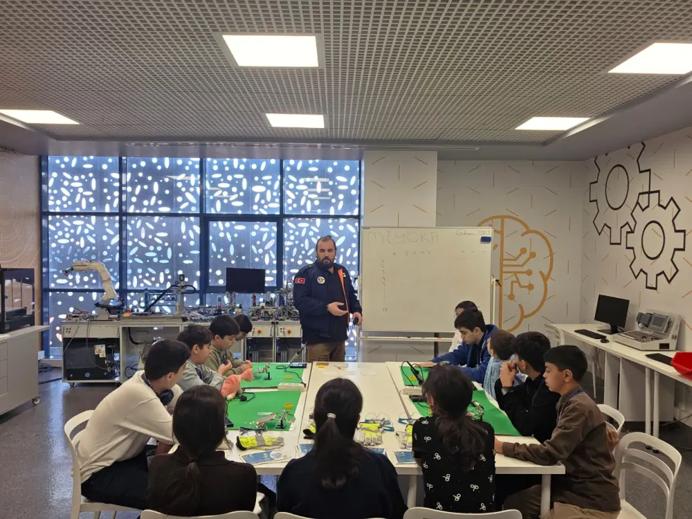 Şəhid övladları Türkiyənin GUHEM mərkəzində qış düşərgəsində iştirak ediblər