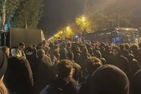 "Nitsa"da inanılmaz olay: uduzan futbolçular azarkeşlər tərəfindən döyüldülər