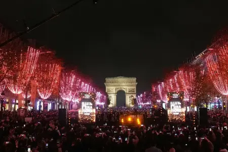 Turistləri məyus edən qərar: Paris tədbirləri niyə ləğv edir?