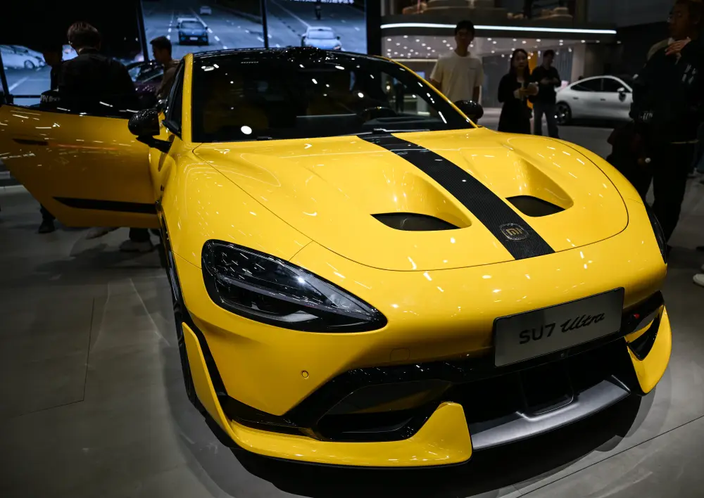 Çində beynəlxalq sərgi: lüks avtomobillər nümayiş olundu – Fotolar