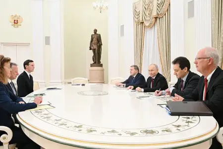 Putinlə Uitkoff arasında görüş başladı