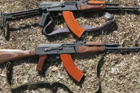 Polis xeyli silah-sursat aşkarladı