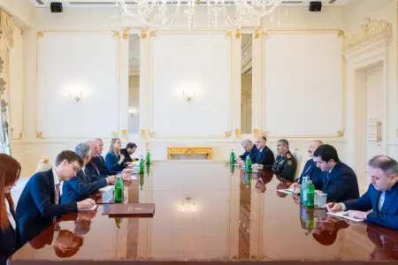 Prezident Birləşmiş Krallığın müdafiə üzrə dövlət nazirini qəbul etdi - Foto