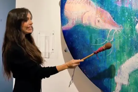 Leyla Əliyeva sərgidən paylaşım etdi - Video