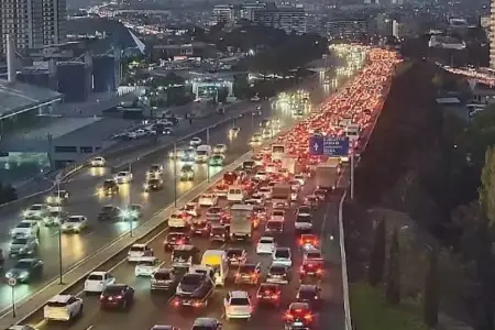 15 küçədə sıxlıq var -sürücülərin nəzərinə!