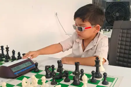 3 yaşlı şahmatçı dünya rekordu qırdı