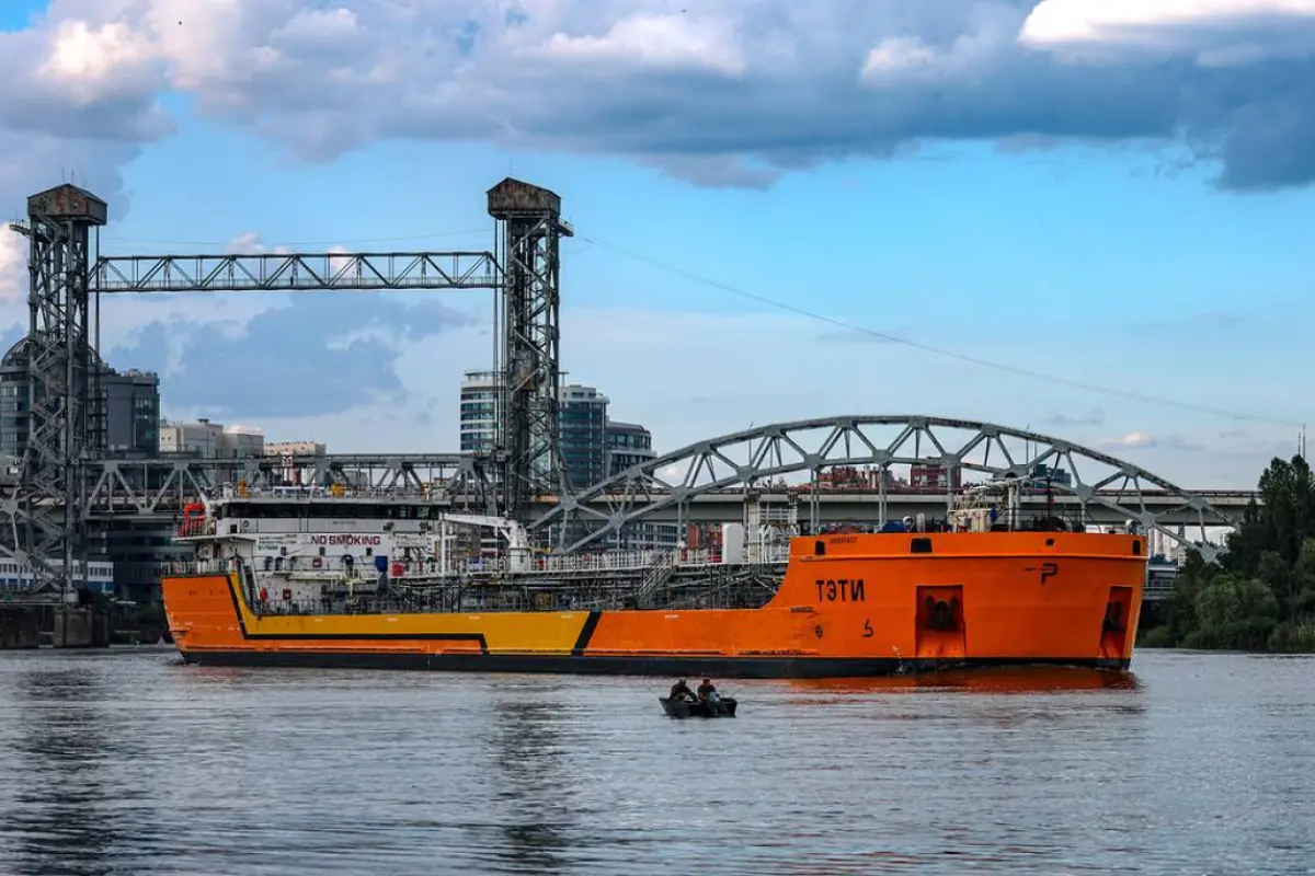 Aİ və G7 Rusiya neftinə qadağanı müzakirə edir