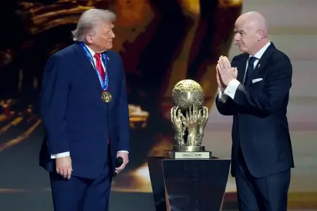 FİFA tarixində ilk: Trampa Sülh Mükafatı verildi