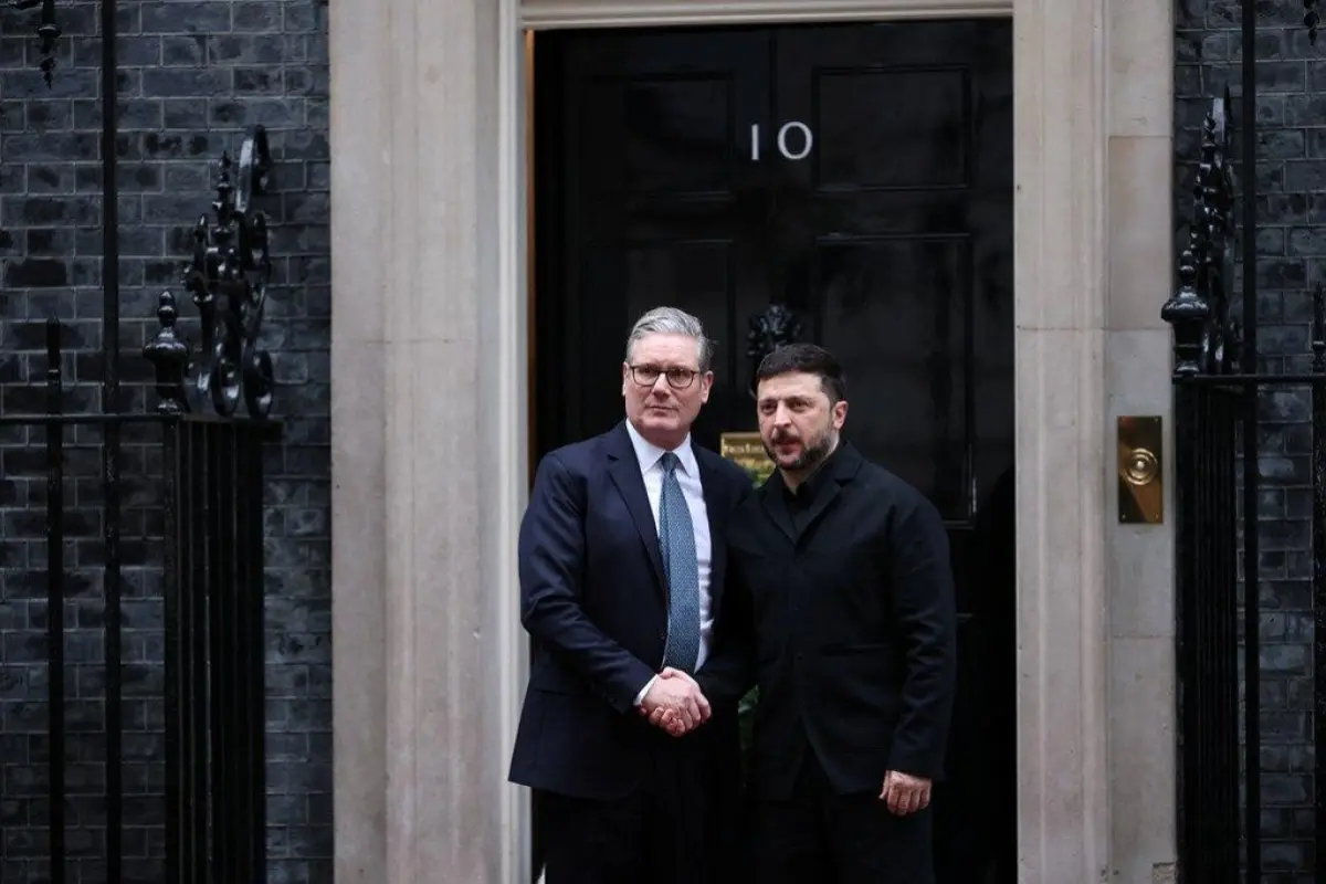 Zelenski Londona səfər etdi