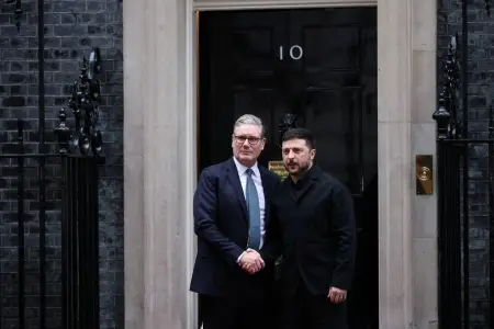 Zelenski Londona səfər etdi