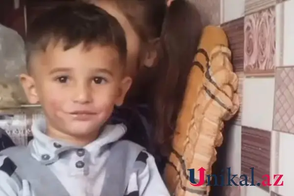 Hovuzda boğulan 3 yaşlı uşağın fotosu - Yeniləndi