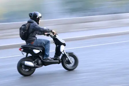 Moped sürənlər üçün yeni qayda 