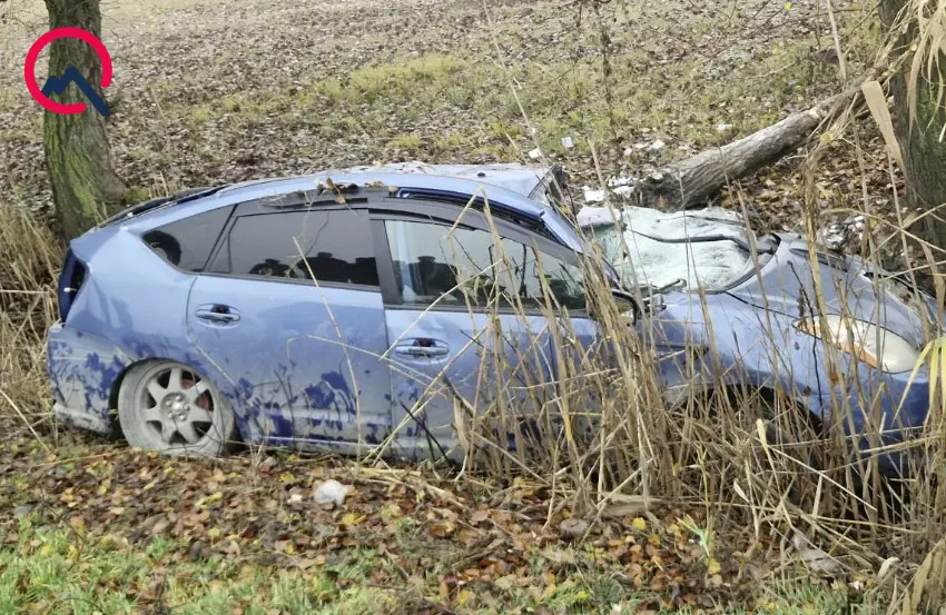 Zərdabda “Prius” aşdı - Baba və 2 yaşlı nəvə öldü - Yeniləndi 