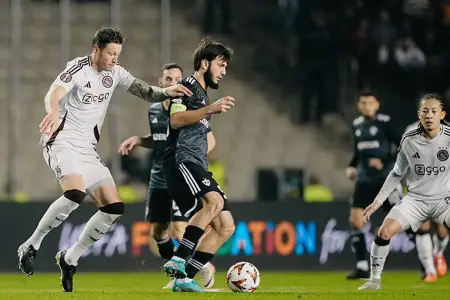 "Qarabağ" - "Ayaks" oyununda hesab bərab