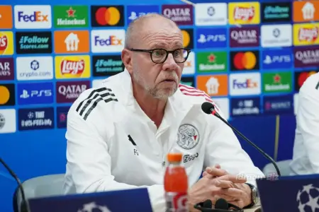 "Ayaks"ın məşqçisi: “Qarabağ”a qarşı ikinci hissədə üstün oynadıq”