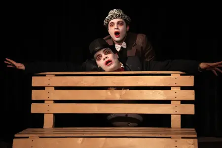 Azərbaycanda yeni teatr studiyası yarandı – “Eynək” ilk tamaşasını təqdim etdi- Foto