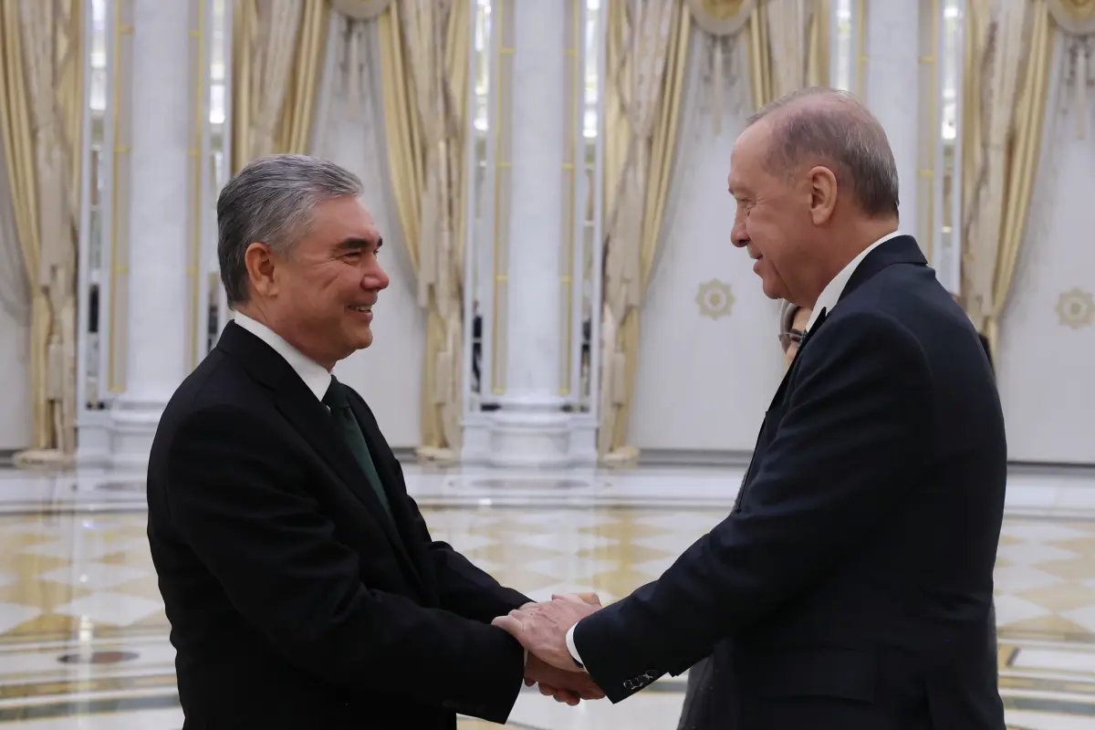 Ərdoğan Berdiməhəmmədovla görüşdü