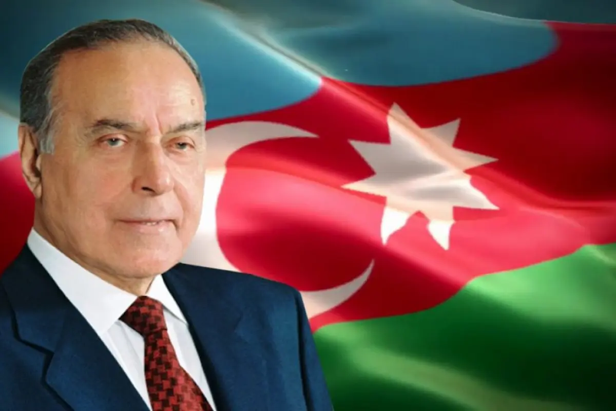 Ümummilli Lider Heydər Əliyevin anım günüdür