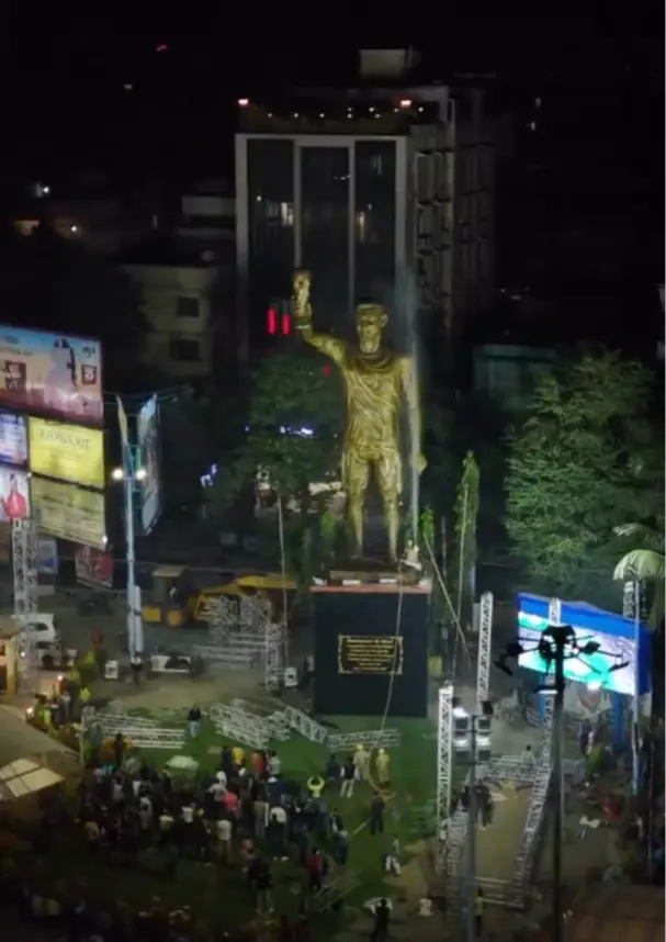 Messi üçün 20 metrlik nəhəng heykəl ucaldılacaq - Foto 