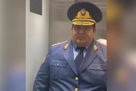 Bəylər Eyyubovun general qardaşı oğlu işdən çıxarıldı