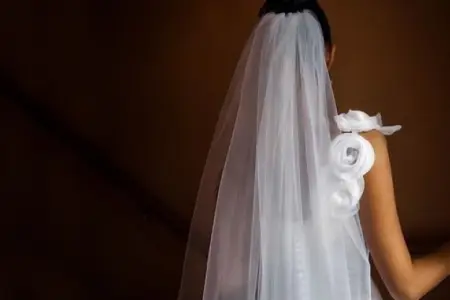 Ərə verilən 14 yaşlı qız danışdı: "18 yaşıma kimi gözləyəcəkdilər" - Video 