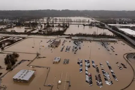 Vaşinqtonda daşqın nəticəsində su bəndi yarılıb, ölən var