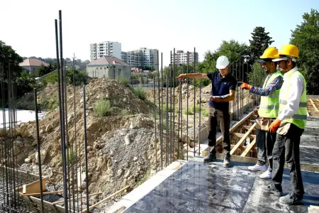 25 yaşlı məzun Kəlbəcər məktəbinin tikintisinə nəzarət edir - Nazir 