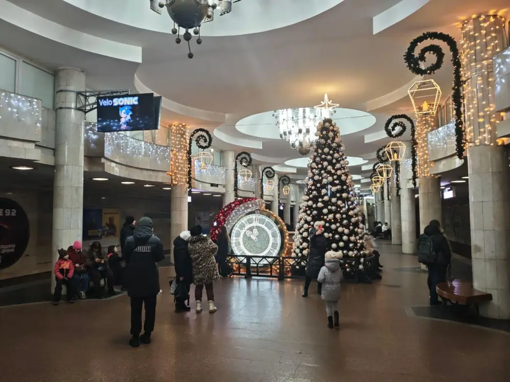 Xarkov yerin altında bayram edir – Yeni il metroya köçdü – Fotolar