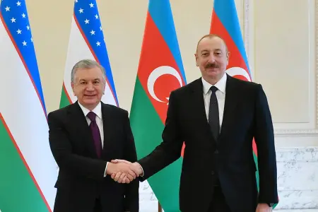 Şavkat Mirziyoyev Prezident İlham Əliyevi təbrik etdi 