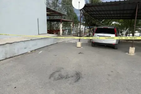 Orta məktəb şagirdi məktəb direktorunu güllələdi - Türkiyədə dəhşətli hadisə