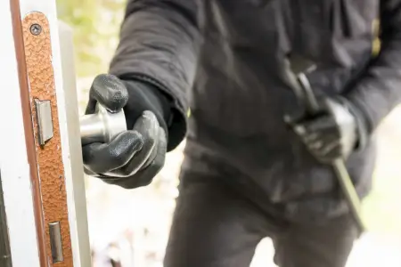 Bakıda xəstəxanadan oğurluq edildi