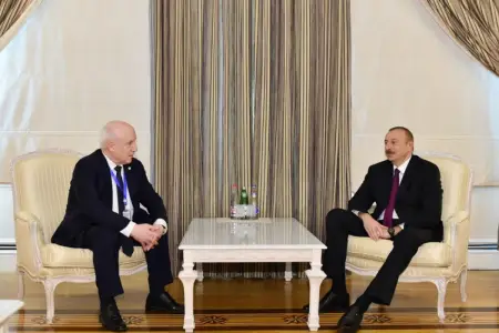 Lebedev İlham Əliyevi təbrik etdi