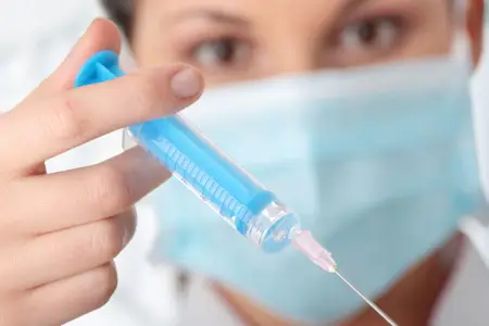 Evdə iynə vurmaq olmaz - Bəs, xəstə nə etməlidir? - TƏBİB-dən qeyri-müəyyən cavab