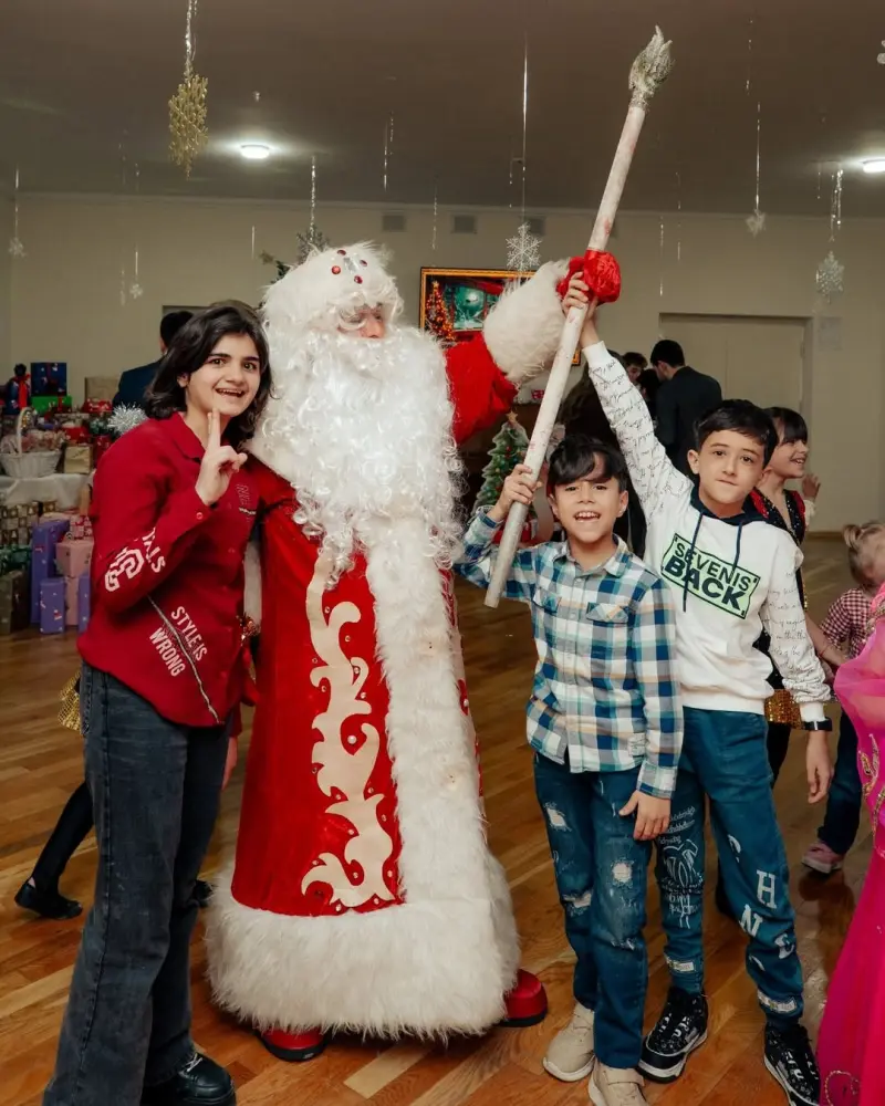 Arzu Əliyeva uşaq evini ziyarət etdi - Foto