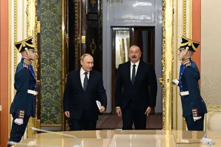 Putin İlham Əliyevə zəng etdi