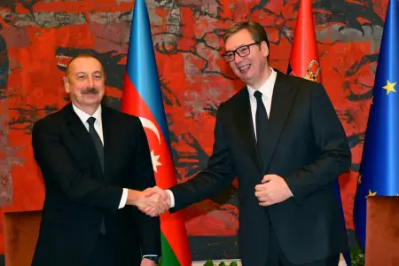 Vuçiç İlham Əliyevi təbrik etdi