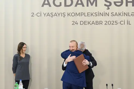 Prezident və xanımı Ağdamda sakinlərlə görüşdü - Foto