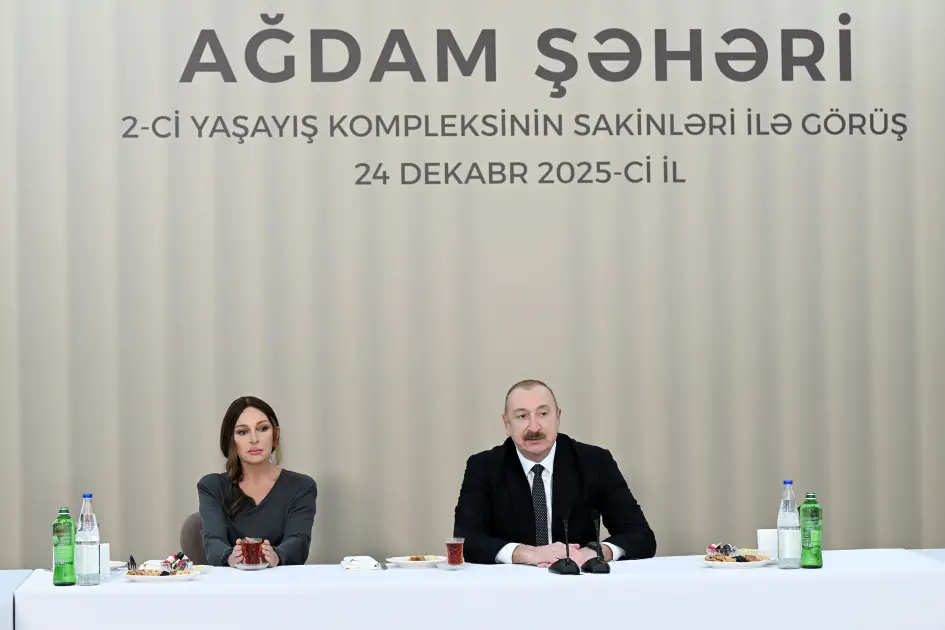 Prezident və xanımı Ağdamda sakinlərlə görüşdü - Foto/Yeniləndi