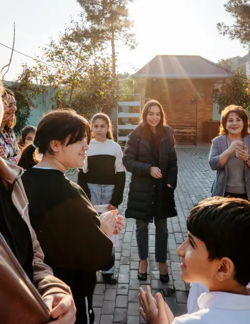 Əliyevalar “Təmiz Dünya” sığınacağında - Fotolar