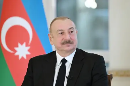 Prezident onlara ev verdi 