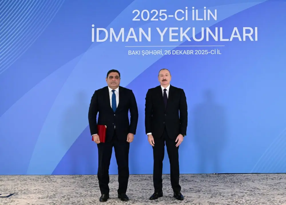 Prezident onlara ev verdi 