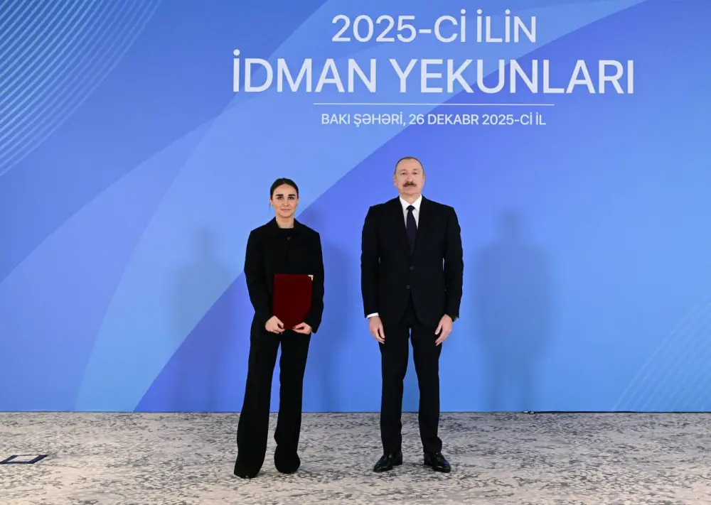 Prezident onlara ev verdi 