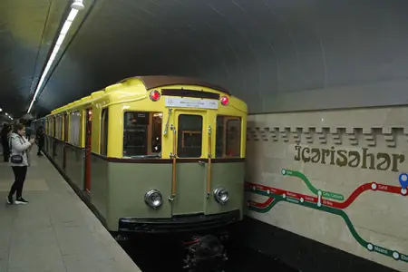 Retro vaqonlar bu tarixlərdə “İçərişəhər”də olacaq - Fotolar