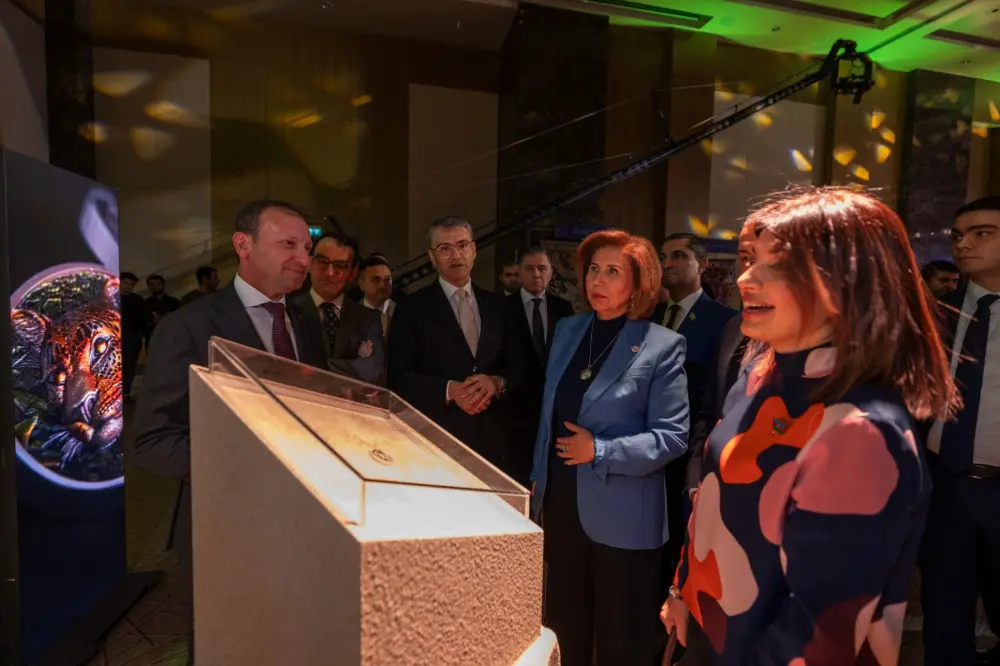 “Nadir fauna növləri” adlı yeni nəsil sikkə və xalça kolleksiyaları təqdim edilib