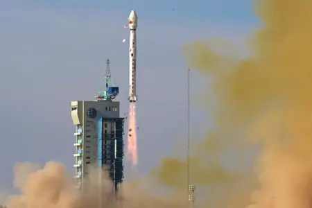 Çin yeni peykini orbitə çıxardı