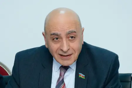 Rasim Musabəyov “Şərəf” ordeni ilə təltif edildi 