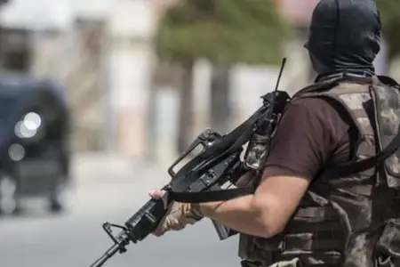 İstanbulda İŞİD-ə qarşı əməliyyat: 29 nəfər saxlanıldı